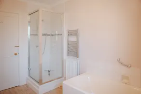 Traditional 3-Bed Cottage near Richmond by MCPI Hosting, Ideal for Families & Groups - Image 2