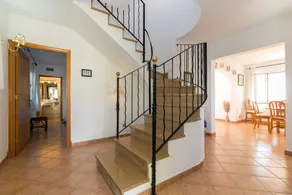 Villa Panorama familiale avec vue sur la mer, Wi-Fi, balcon, jardin, terrasses et piscine - Image 2