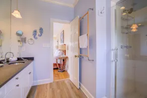 Nantucket Charm | 280 fot från stranden | Privat pool - Image 5