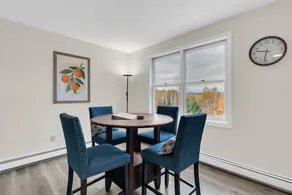 Hidden Gem! Large 3BR Condo, minutes to Pleasant Mtn! 40 Minutes to Sunday River - Image 4