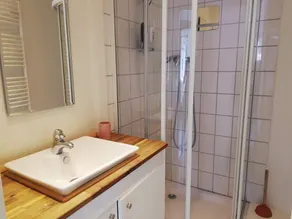 3 Bed Flat - Sleeps 6 - Pets - Parking - Wifi - Image 3