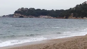 På 1. sal i vores villa, uafhængigt studie, mod syd, tæt på havet - Image 3
