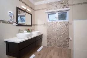 The Sun Seeker Villa Ja Luxury10 bedrooms. Fully staffed. Great for large groups - Image 3