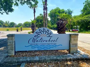 River City Resorts: WW L101 *Guadalupe River, Free Tubes with Rental* - Image 3