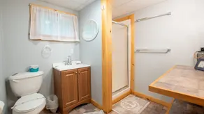 Golden Retreat: Pet Friendly on Keuka Lake! - Image 3