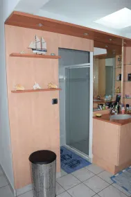 Superb house in peaceful area 200 from the sea - Image 3