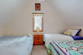 Walk to pond / playground in pet friendly chalet while enjoying mountain views - Image 5