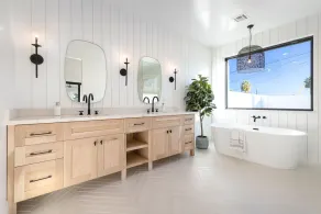 Modern Desert Luxury in Biltmore-Arcadia New Build Luxe ~Heated Pool ~ Private ~ - Image 2