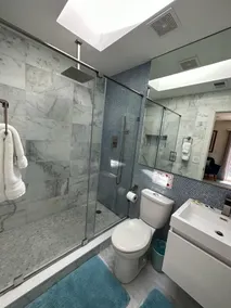 Beautiful home close to the beach with hot tub - Image 2