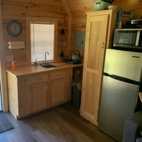 Pickles Place<br>Cabin located at trailhead of Hatfield and Mccoy/outlaw trails - Image 5