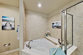 Atemberaubende Sonnenaufgangsansichten über den Lake LBJ - Luxus 3-Zimmer Wasserfront Wohnung - Image 4