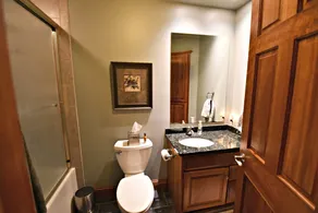 Beautiful Lake Ida home ready for multi-family indoor & outdoor fun! - Image 2
