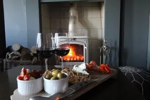 Farmhouse with Hot Tub & Far Reaching Views Of Dartmoor - Image 2