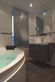 Moderno de 5 estrelas de luxo em um cenário histórico - Image 3