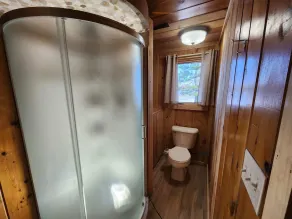 Rustic cabin - Image 3