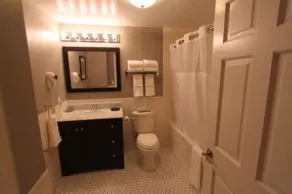 ROOM 2 King Guestroom - Image 3