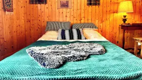 Chalet in Alpe d'Huez for 10 people, 100 meters from the aerial cableway, mountain views, garden, terrace - Image 5