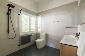 Tranquil House in the Foothill of the Dandy Ranges - Image 3