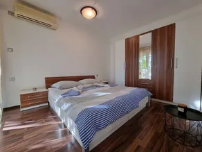 Holiday apartment with garden and air conditioning - Image 4