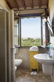 Villa für 6 Personen mit Pool. Tolle Aussicht, Stadt zu Fuß erreichbar, Wifi, Klimaanlage - Image 4