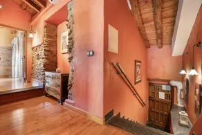 Retreat in Nature: House with Mountain Views - Image 2