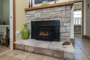 Cozy Shore House, Beach on one side, Bay on the other side - Image 3