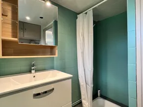 Quiet, fully-equipped house - Image 2
