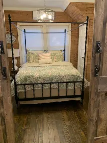 Six Keys: Full house sleeps 7. Bourbon farmhouse style! - Image 5