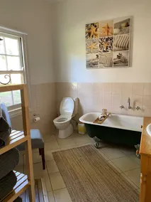 Charlie Bates Cottage - Image 2