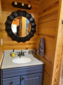 Quaint cabin in foothills of the Ozarks - quick access to Fayetteville and NWA!  - Image 3
