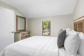 Downtown Saugatuck - Waterfront Condominium (Upper Level Unit) - Image 4
