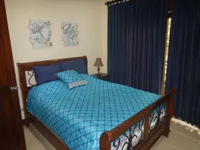 Macaw #18 - Beach access penthouse - safe location, surfing, walking trails - Image 4