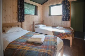 Three Cliffs - Safari Glamping Tent - Llangennith - Image 5