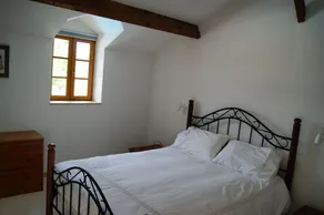 Familienferienhaus in ländlichem Frankreich mit großem Pool und weit reichenden Ansichten - Image 5