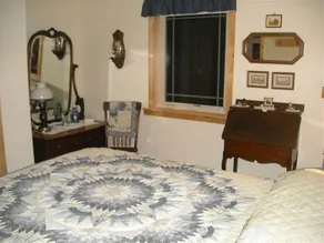Lovely Amish Crafted Country Cabin in Wellsboro, Pennsylvania - Image 2