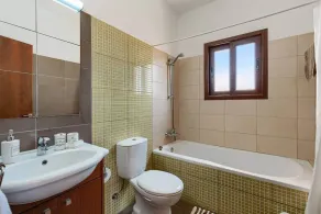 Villa Melanie - 4 Bed Villa, Private Pool, Great Location - Image 2