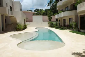 Beautiful luxury suite with pool, Free Wifi, Parking - Image 3