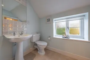 Daisy Cottage H - Image 4