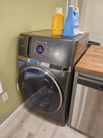 Tiny House Apt in Little Italy w OffStreet Parking - Image 2
