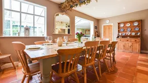 Barebones Farm - sleeps 14 guests  in 7 bedrooms - Image 2