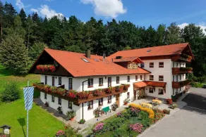 A lovingly decorated apartment (65 m²) for 4 people with a furnished balcony - Image 5