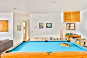 Log Cabin Hot tub Private Pool 360 Mountain Views Hunter Mt - Image 3