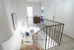 Villa Paisible avec Piscine à débordement, à 10' du Centre - Image 2