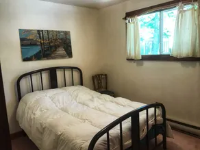 Casa privada em Muskoka em 5 hectares com 300 pés de beira-mar - Image 5