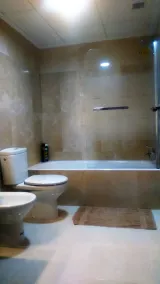 Schöne moderne 3-Bett-2-Bad-Wohnung in Puerto Marina mit WiFi und UK TV - Image 2