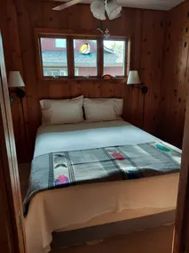 Come Enjoy this Cozy Cottage and Relax - Image 3