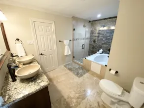 Beautiful and Convenient Ranch Style Home! - Image 4