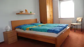 Apartamento (Südrand DD), 85 m² en una casa de 2 familias, 2 pers. 40 €, 4 pers. 65 € - Image 3
