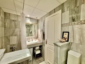 Geräumige Wohnung für einen perfekten Urlaub in Cabopino, Marbella, Costa del Sol - Image 3