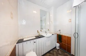 Warm & welcoming City Centre apartment near to Meadows - Image 4